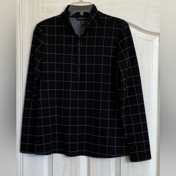 Kenneth Cole half zip pull over top. - Picture 1 of 2